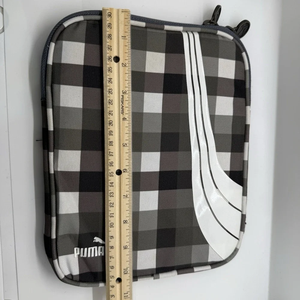 Puma Checked Plaid Tablet Padded Sleeve Case Gray Black White Zip Tech Accessory